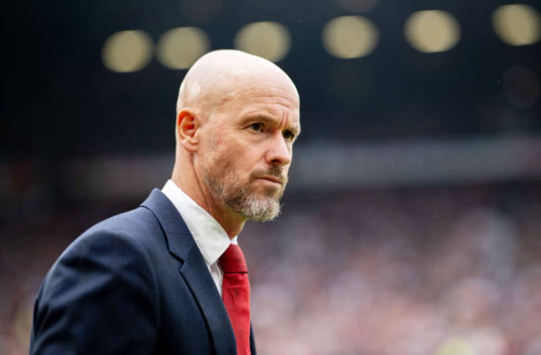 Ten Hag từng suýt bị mất việc tại Man United.